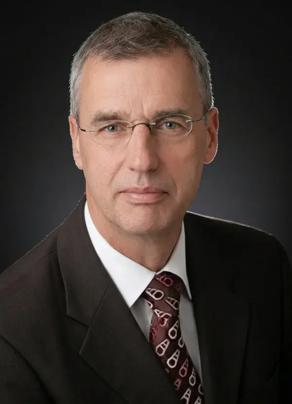 Dr. Paul Mathias